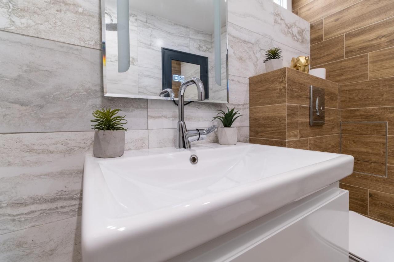 Chic 1Br Apartment With Balcony In Plovdiv Eksteriør bilde