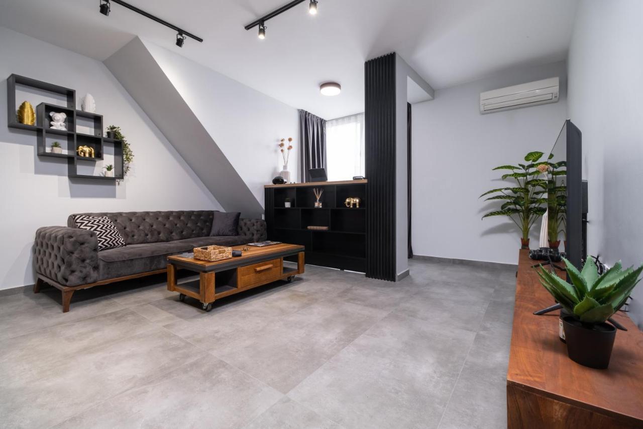 Chic 1Br Apartment With Balcony In Plovdiv Eksteriør bilde